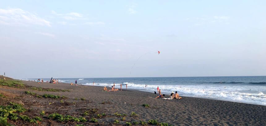 Beachbreak in El Paredon_Guatemala Beachbreak in El Paredon_Guatemala