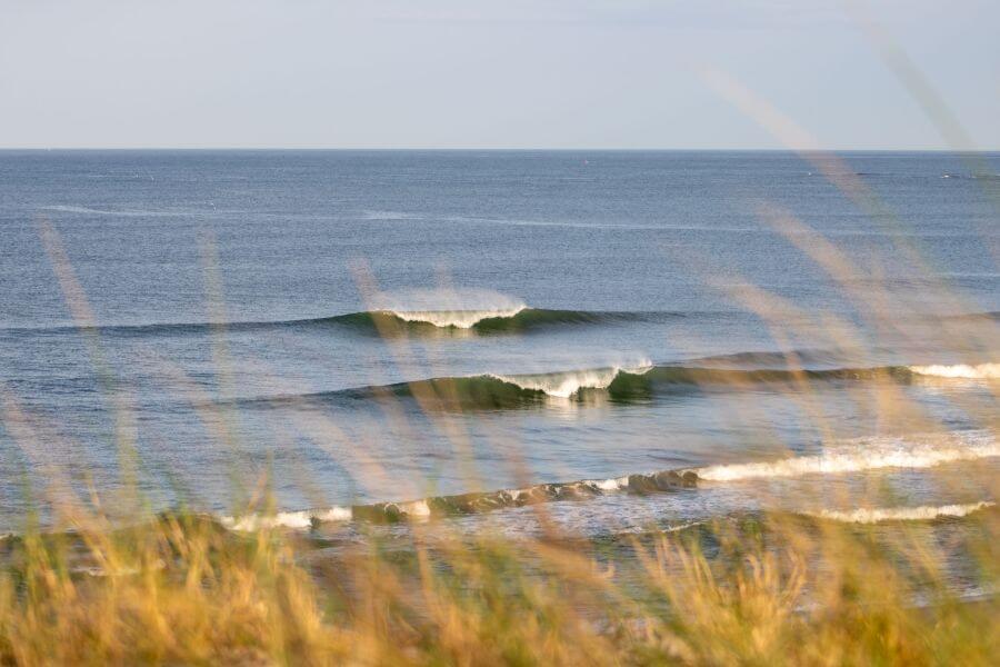 Super Wellen zum Surfen lernen am Hausspot von Gelfa in Portugal 