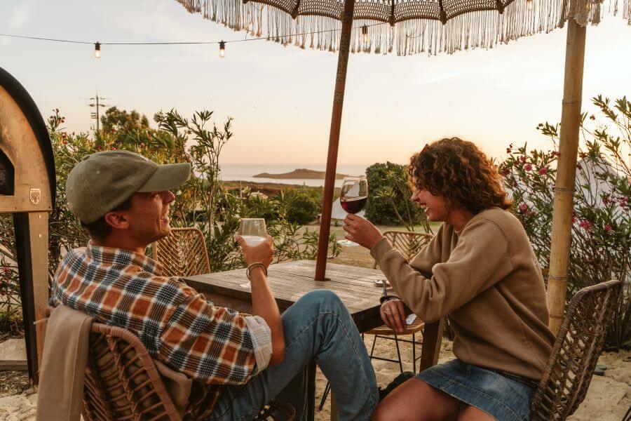 Abendsitimmung mit Blick vom Dreamsea Surfcamp Alentejo auf die Pfirsichbauminsel - Ilha do Pessegueiro